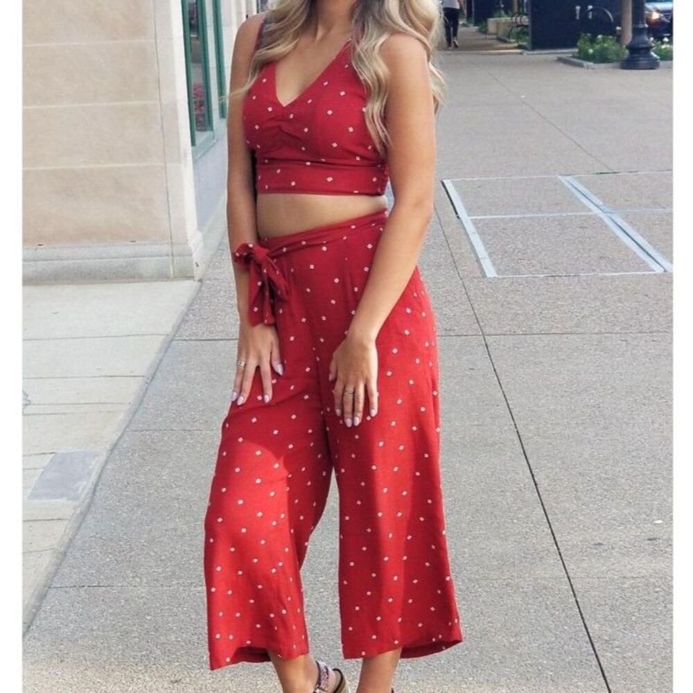 Abercrombie and Fitch Red 2 Piece Set Wide Leg Pants Sleeveless Top